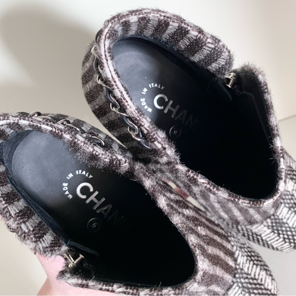 Chanel pony hair chain logo zipper booties - Picture 9 of 16